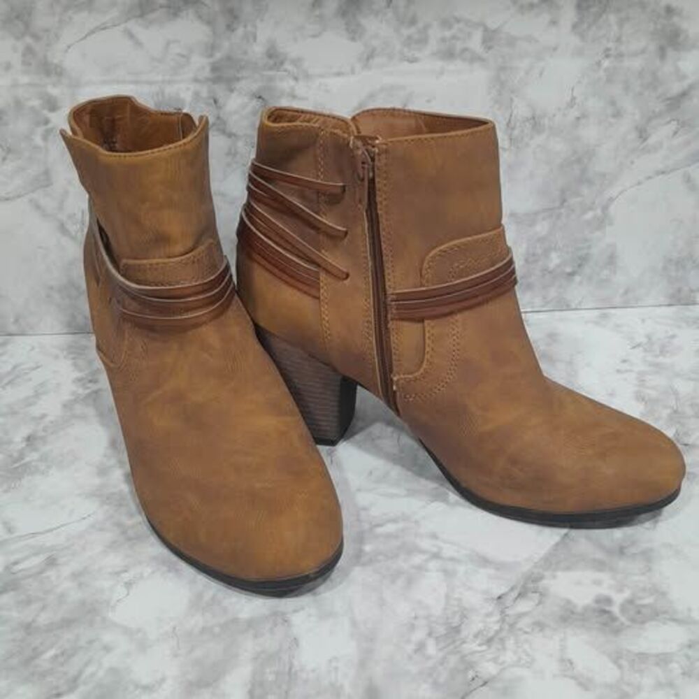 Big Buddha Womens 9 Brown Ankle Boots Block Heel Zip Western Boho Booties